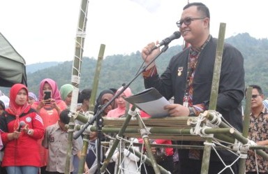 Tim Penilai Rekor MURI Pastikan Meriam Bambu Pemecah Rekor Dunia