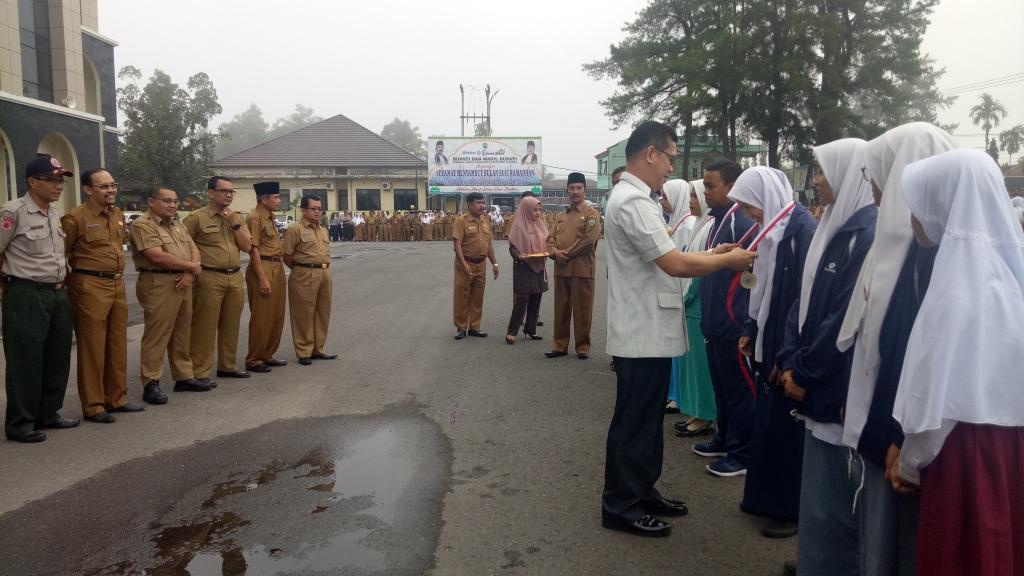 DUA SRIKANDI PASAMAN BERSUA DI FINAL CABANG BULUTANGKIS