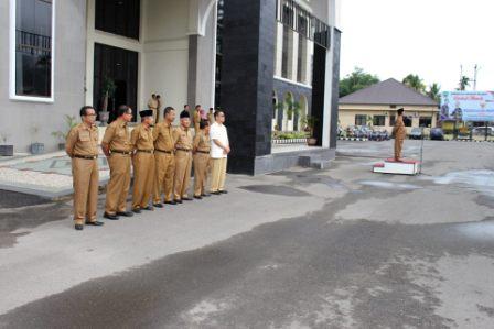 H. YUSUF LUBIS PIMPIN PELAKSANAAN APEL GABUNGAN