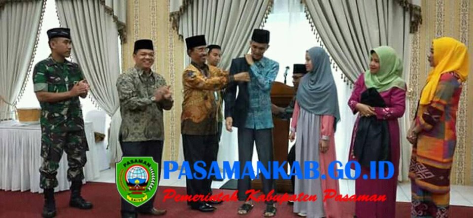 Bupati H.Yusuf Lubis. SH. M. Si secara resmi Lepas Kafilah MTQ Nasional Tingkat Propinsi Sumatera Barat di Kota Solok