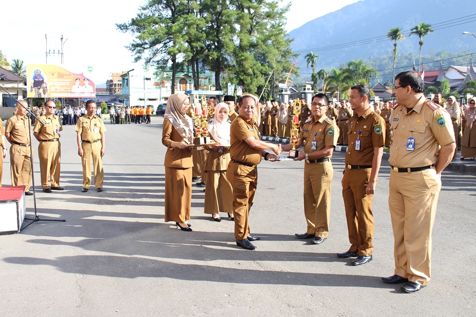 ASWAR, SH Peroleh Peringkat Tertinggi Kompetensi Camat Se-Kabupaten Pasaman Tahun 2019.