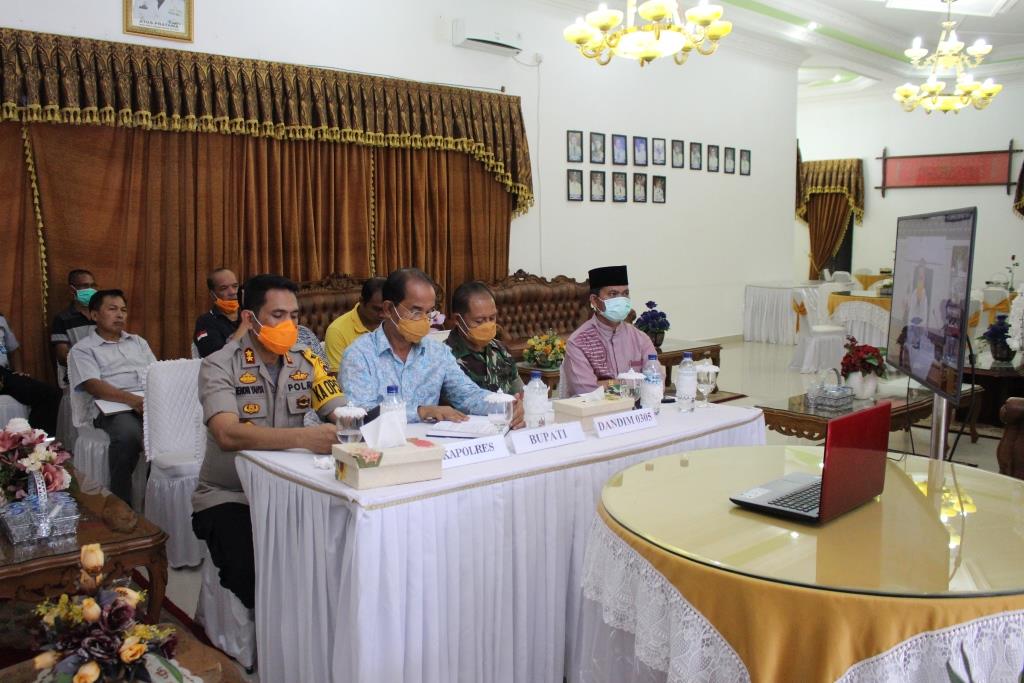 Rapat Evaluasi Penanganan Covid-19 di Sumatera Barat