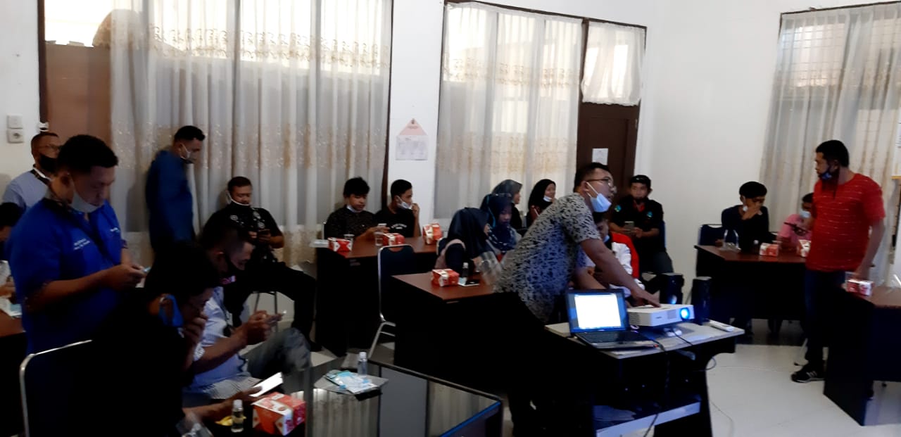 Kepala Dinas Komunikasi dan Informatika Kabupaten Pasaman  Willyam Hutabarat  S.Kom membuka secara resmi Pelatihan Digital Marketing bagi 25 orang pelaku Usaha Mikro, Kecil dan Menengah (UMKM) Kabupaten Pasaman