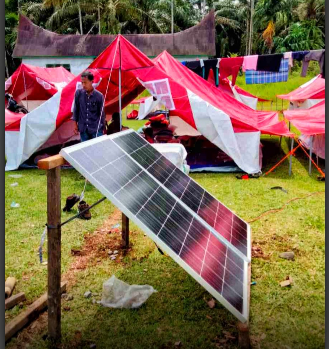 Unand Dirikan PLTS Di Lokasi Pengungsian Malampah