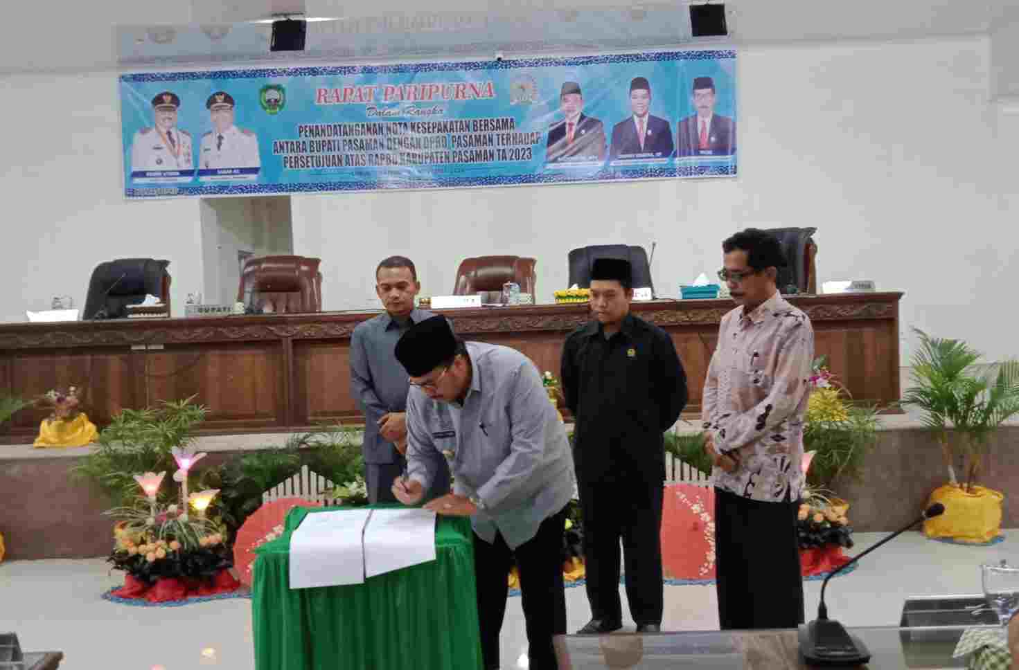 Nota Kesepakatan RAPBD Tahun Anggaran 2023 ditanda tangani Bupati dan DPRD Pasaman 