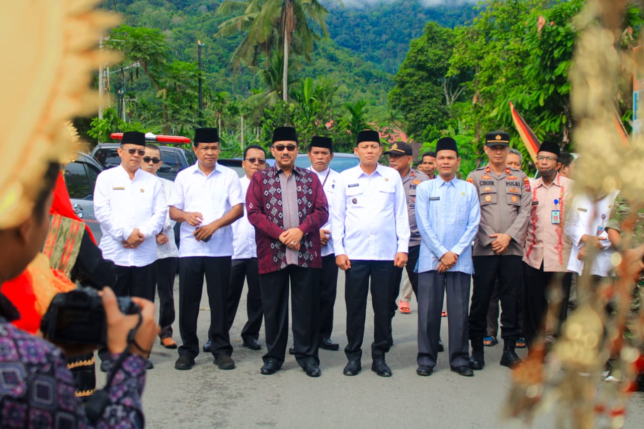 BUPATI PASAMAN, LANTIK WALI NAGARI PANTI TERPILIH