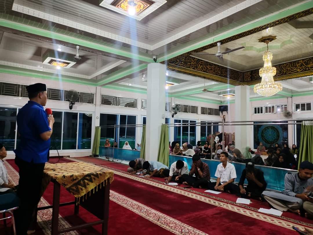 Wirid Remaja SMA dan SMK Se Kecamatan Bonjol. Sabar AS : Raih Kesuksesan dunia akhirat dengan Iman dan Ilmu