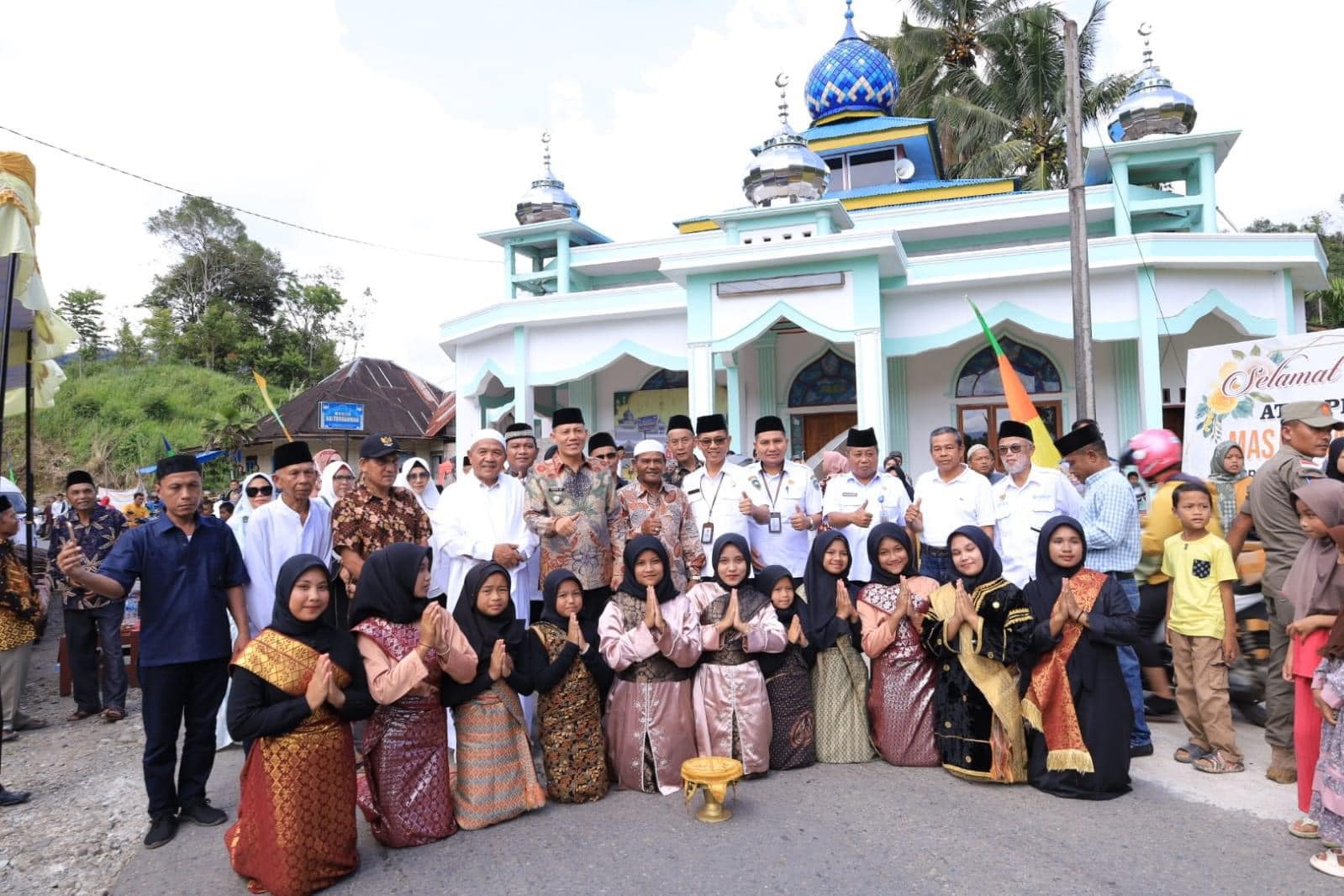 Bupati Pasaman Sabar AS Meresmikan Masjid Baiturrahman Silalang Dua Koto