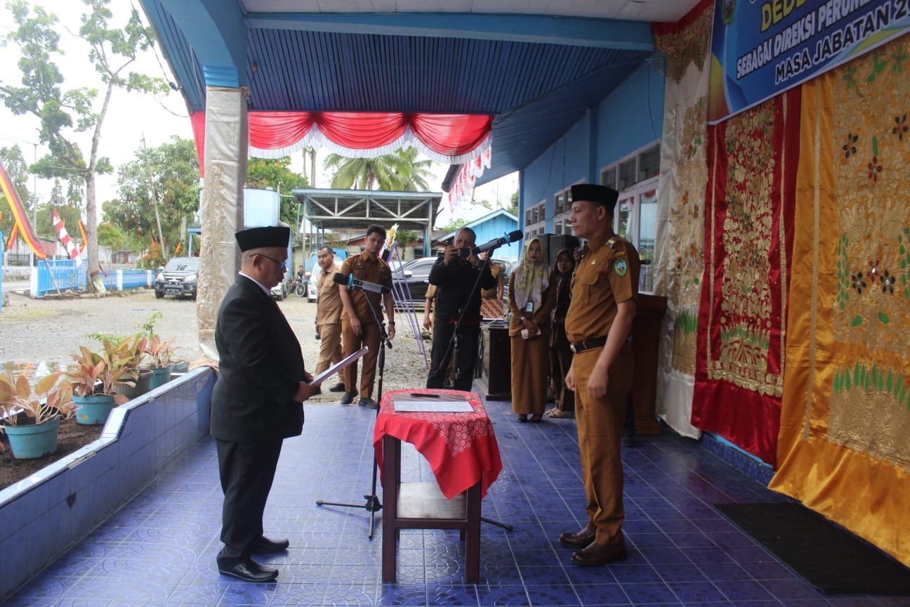 Lantik Dedi Eka Putra selaku direksi PDAM Tirta Saiyo,  Sabar AS berharap pelayanan bisa lebih baik,  