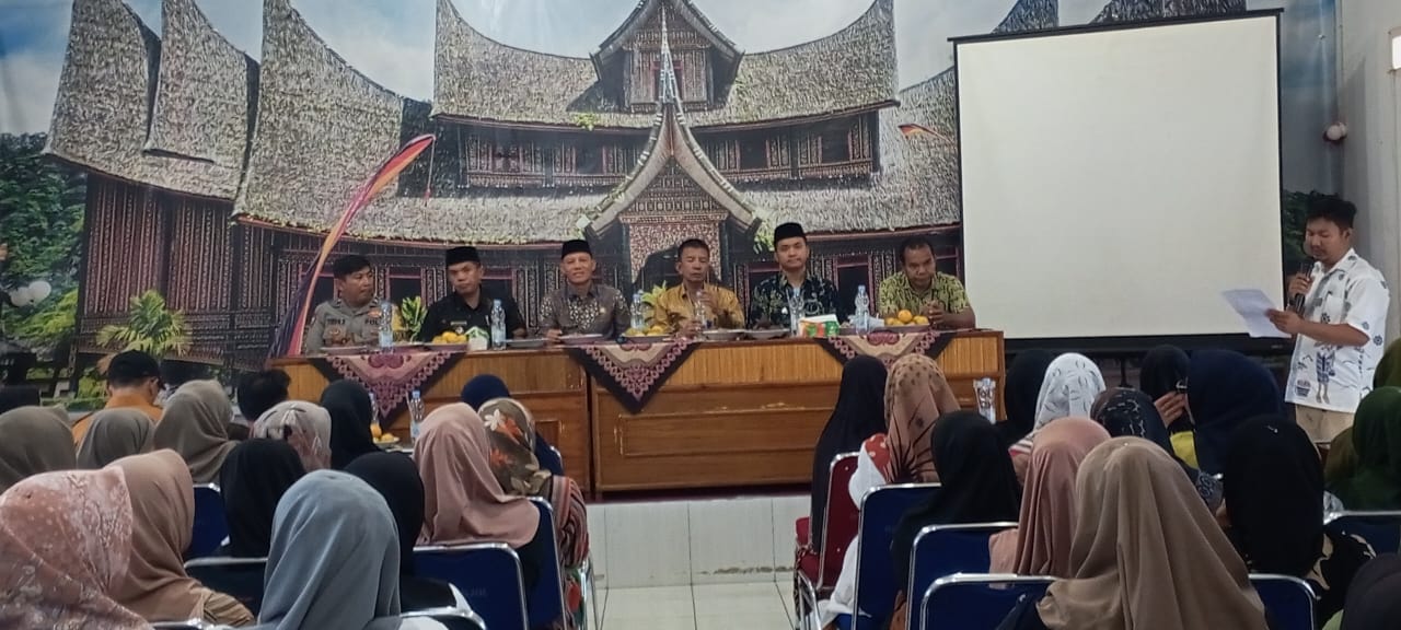 Turut serahkan SPP Bumnag Milik Bersama imam Bonjol  , Sabar AS minta manfaatkan sebaik mungkin 