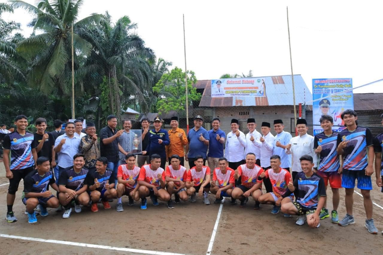 Bupati Sabar AS, Buka Secara Resmi Turnamen Bola Volly Bupati Cup V Labuhan Jurung Nagari Panti Timur Kec Panti