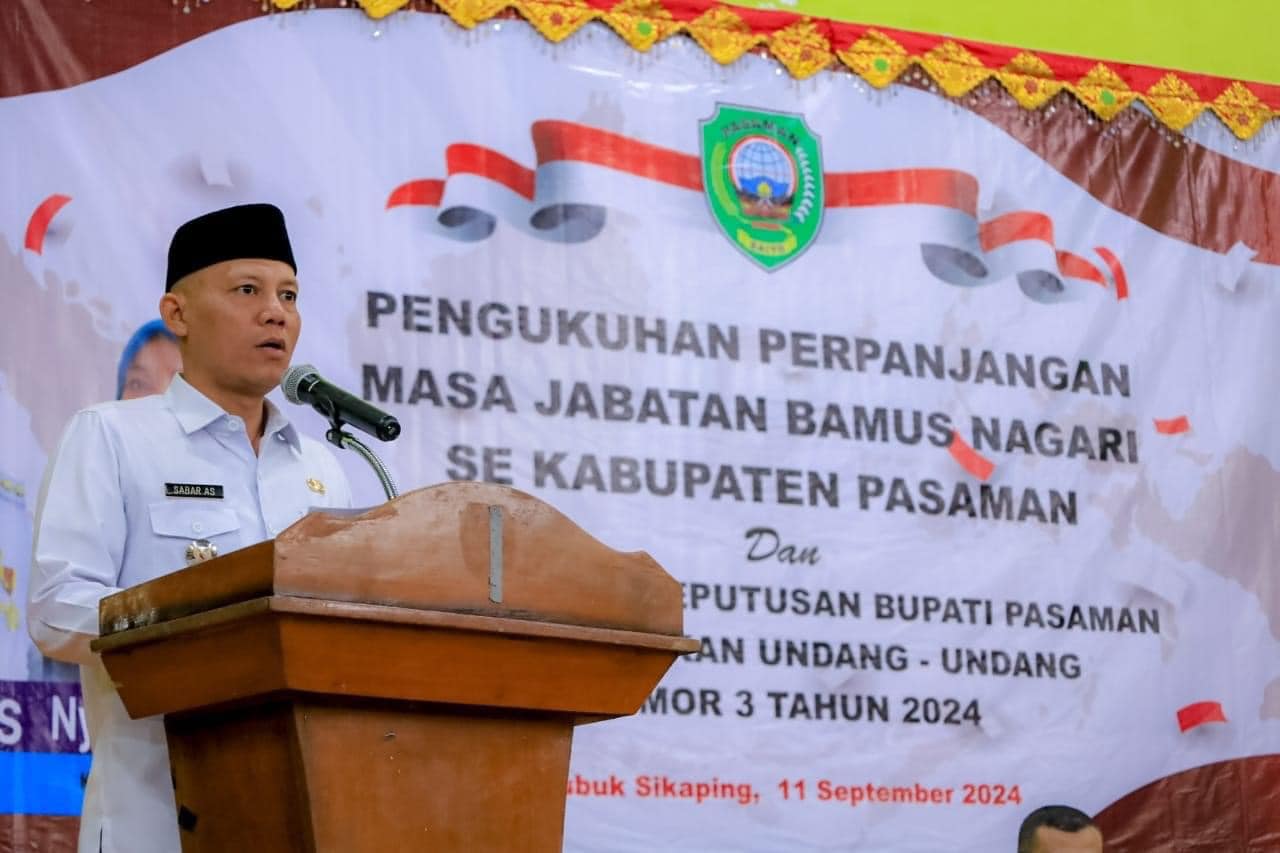 Kukuhkan Perpanjangan Masa Jabatan, Bupati Pasaman Sabar AS  Minta Bamus Mengabdi dengan Niat Ikhlas