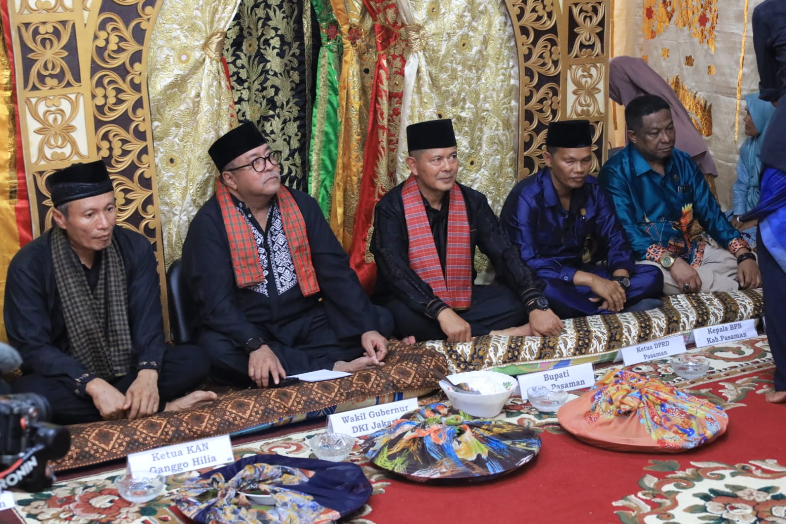 Rano Karno Dan Bupati Welly _